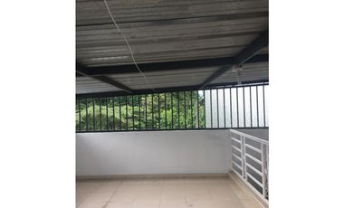 Vendo y permuto Casa comercial, Bodega y Apartamento Barrio El Recreo