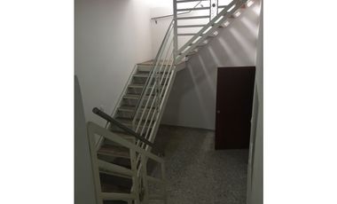 Vendo y permuto Casa comercial, Bodega y Apartamento Barrio El Recreo