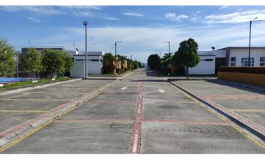 SE VENDE HERMOSA CASA EN EL CONDOMINIO VILLA ESPERANZA