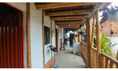 En venta casalote de 500 M2 en 380 mill en La Mesa Cund, COL