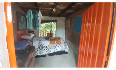 En venta casalote de 500 M2 en 380 mill en La Mesa Cund, COL