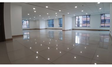 ARRIENDO OFICINA EN ZONA FINANCIERA DE BOGOTA