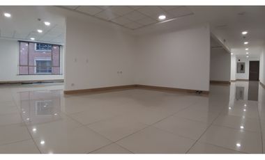 ARRIENDO OFICINA EN ZONA FINANCIERA DE BOGOTA