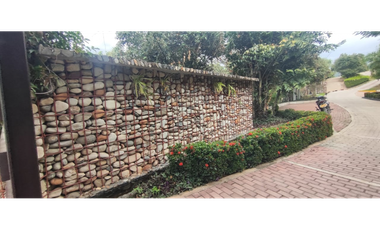 Lotes de 2000 M2 en urbanización, 200 mill en La Mesa Cund, COL.