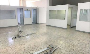 EDIFICIO COMERCIAL EN ARRIENDO, BARRIO SALAZAR GÓMEZ, BOGOT