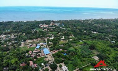 Lote con local a 5 min de la playa en Palomino, La Guajira