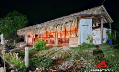 Lote con local a 5 min de la playa en Palomino, La Guajira