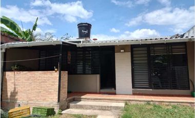 Casa Urbana a solo 6 cuadras del Parque de La Mesa Cundi