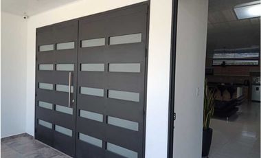 Casa Urbana a solo 6 cuadras del Parque de La Mesa Cundi