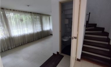 Casa Dúplex en Arriendo Envigado Sector Villa Grande