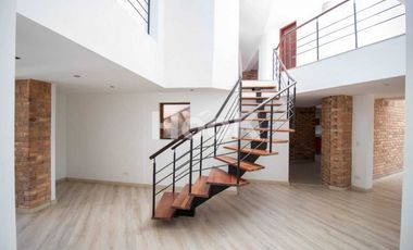 Se vende casa en Quintas de Serrezuela