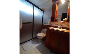 SE VENDE CASA ESQUINERA BARRIO PONTEVEDRA