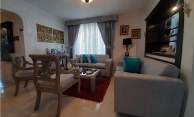 SE VENDE CASA ESQUINERA BARRIO PONTEVEDRA