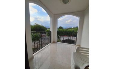 SE VENDE CASA ESQUINERA BARRIO PONTEVEDRA