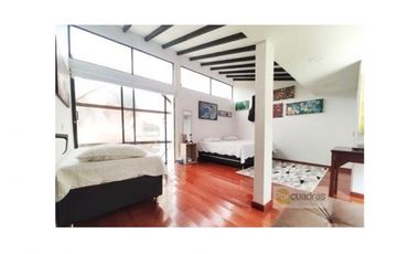 Casa Finca con 12.000 m² de lote independiente en El Retiro