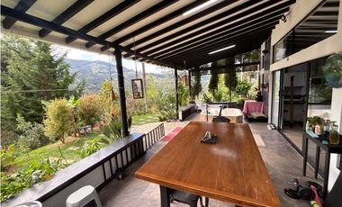 Venta casa campestre independiente en El Retiro con bosque Y quebrada