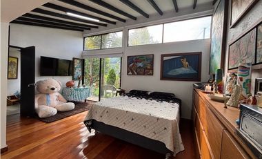Venta casa campestre independiente en El Retiro con bosque Y quebrada