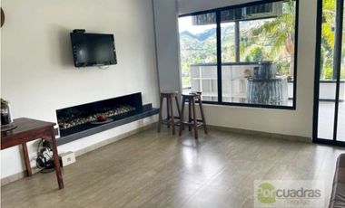 Casa Finca con 12.000 m² de lote independiente en El Retiro