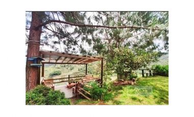 Casa Finca con 12.000 m² de lote independiente en El Retiro