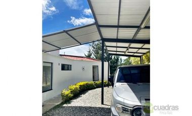 Casa Finca con 12.000 m² de lote independiente en El Retiro