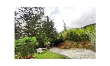 Casa Finca con 12.000 m² de lote independiente en El Retiro