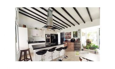 Casa Finca con 12.000 m² de lote independiente en El Retiro