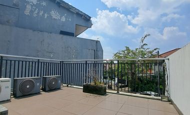 Mini Building 4 LT Semi Furnish di Depan Mall Cinere