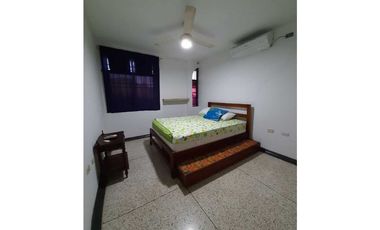 ARRIENDO APARTAMENTO AMOBLADO EN BARRIO CORTIJOS