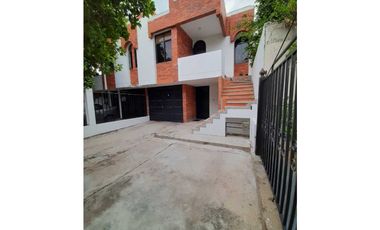 ARRIENDO APARTAMENTO AMOBLADO EN BARRIO CORTIJOS