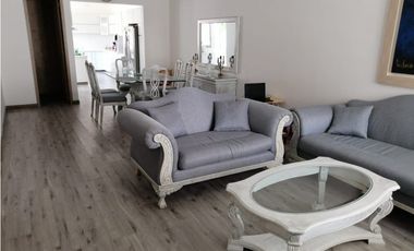 Venta de amplia casa en el Jardín Santa Marta -FV