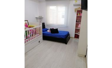 Venta de amplia casa en el Jardín Santa Marta -FV