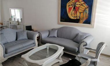 Venta de amplia casa en el Jardín Santa Marta -FV