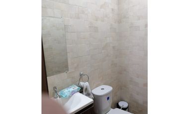 Venta de amplia casa en el Jardín Santa Marta -FV