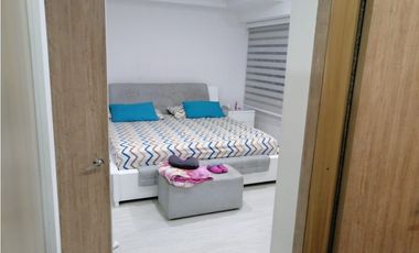 Venta de amplia casa en el Jardín Santa Marta -FV