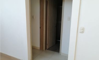 Venta de amplia casa en el Jardín Santa Marta -FV