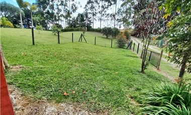 FINCA EN MARINILLA  DE 12.000M2 CON 207M2 CONSTRUIDOS