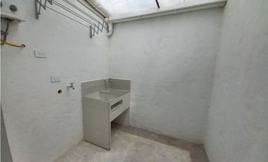 FINCA EN MARINILLA  DE 12.000M2 CON 207M2 CONSTRUIDOS