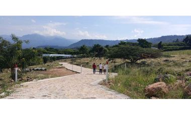 Lotes En La Mesa Desde 840 M² Planos