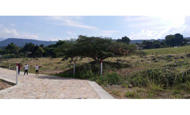 Lotes En La Mesa Desde 840 M² Planos