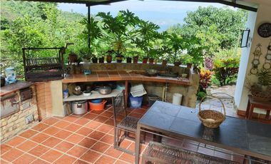 MESITAS DEL COLEGIO - FINCA AGROECOLOGICA