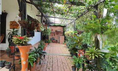 MESITAS DEL COLEGIO - FINCA AGROECOLOGICA