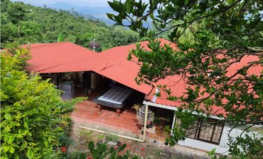 MESITAS DEL COLEGIO - FINCA AGROECOLOGICA