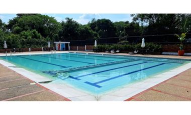 VENDO CASA EN CONJUNTO CON PISCINA RICAURTE