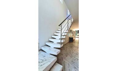 VENDO CASA EN CONJUNTO CON PISCINA RICAURTE