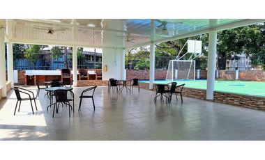 VENDO CASA EN CONJUNTO CON PISCINA RICAURTE