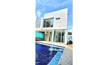 VENDO CASA EN CONJUNTO CON PISCINA RICAURTE