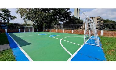 VENDO CASA EN CONJUNTO CON PISCINA RICAURTE