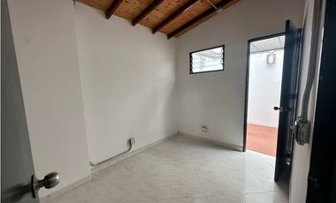 Casa Comercial en Arriendo Envigado Sector Jardines