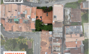 SE VENDE ESPECTACULAR CASA-LOTE EN COPACABANA (SECTOR PEDREGAL)