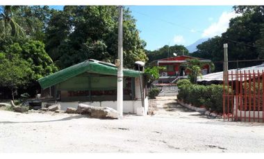Se vende propiedad comercial ubicada en Bonda santa marta